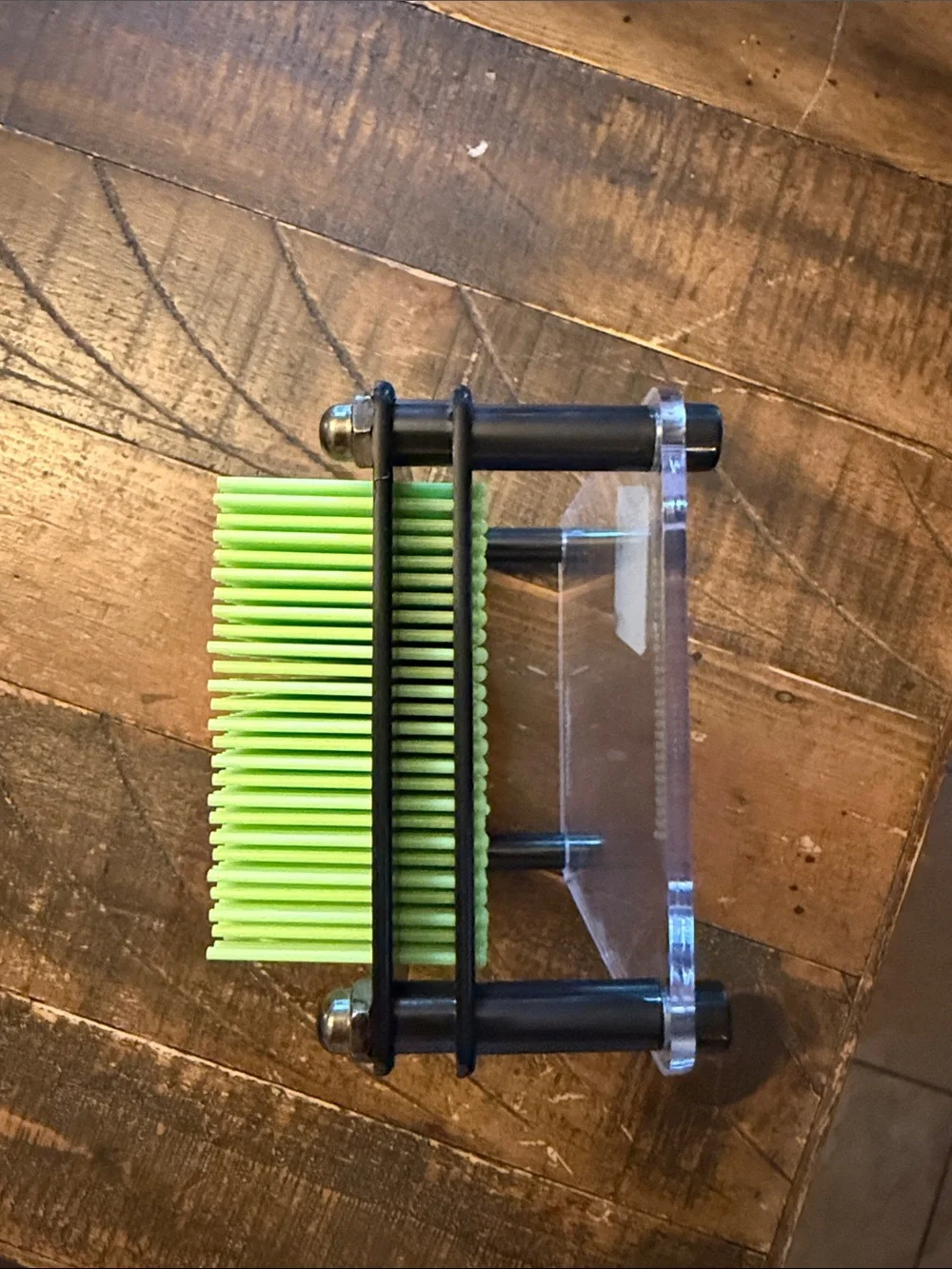 Portable Desktop Pin Art Impression Board - Green Pins